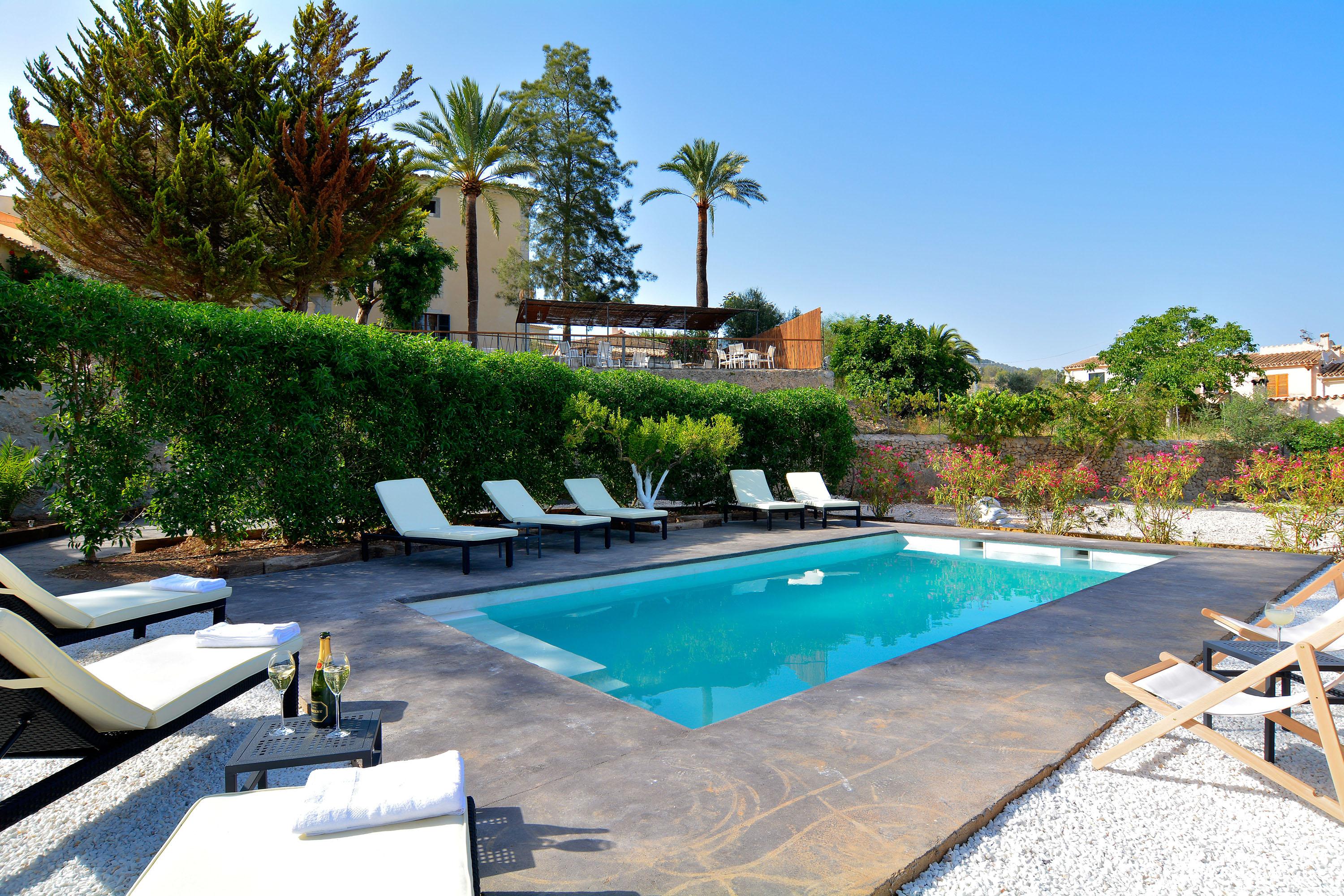 Hotel Turixant Mancor del Valle Bagian luar foto