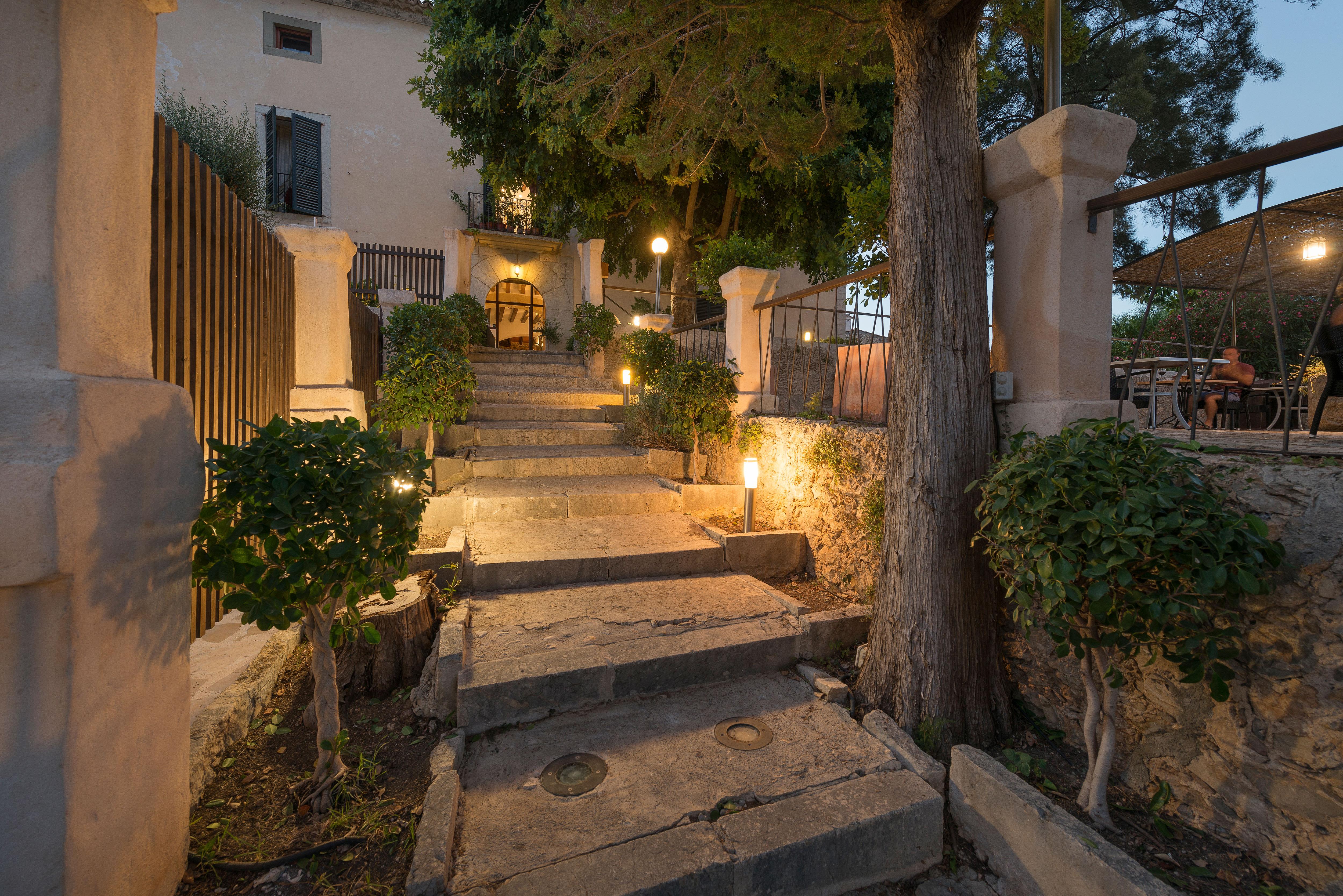 Hotel Turixant Mancor del Valle Bagian luar foto