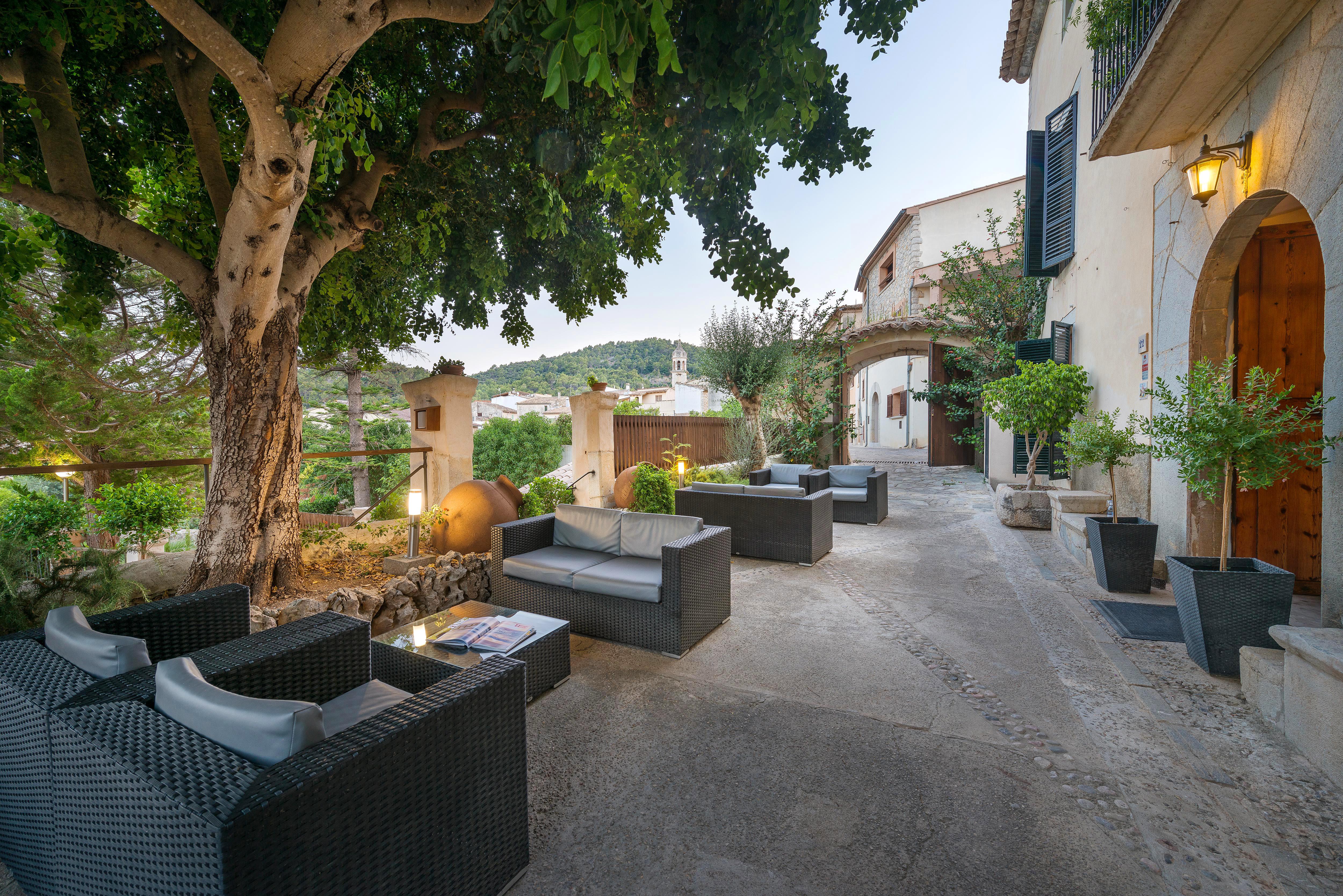 Hotel Turixant Mancor del Valle Bagian luar foto